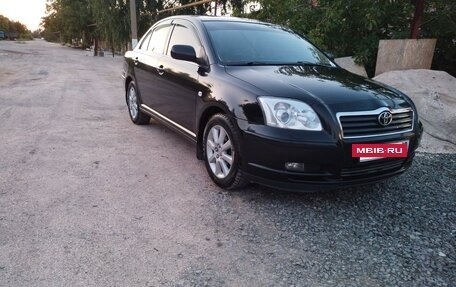 Toyota Avensis III рестайлинг, 2005 год, 850 000 рублей, 3 фотография