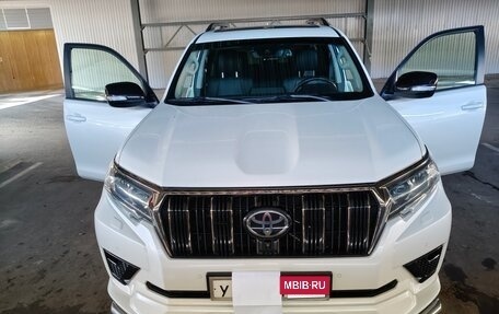 Toyota Land Cruiser Prado 150 рестайлинг 2, 2021 год, 6 750 000 рублей, 2 фотография