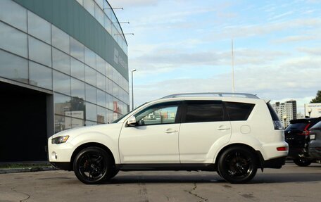 Mitsubishi Outlander III рестайлинг 3, 2010 год, 900 000 рублей, 8 фотография