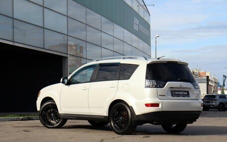Mitsubishi Outlander III рестайлинг 3, 2010 год, 900 000 рублей, 7 фотография