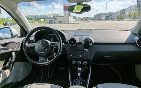 Audi A1, 2011 год, 1 345 000 рублей, 15 фотография