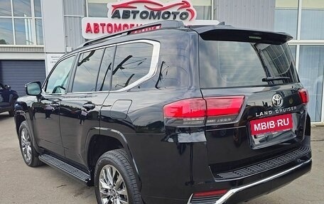 Toyota Land Cruiser, 2023 год, 11 800 000 рублей, 5 фотография