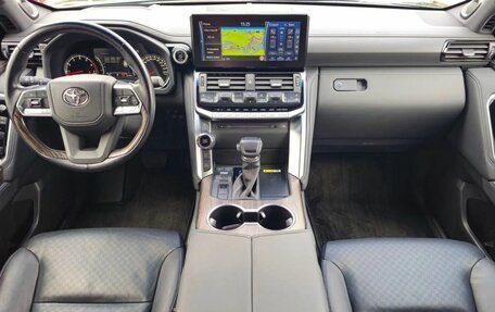 Toyota Land Cruiser, 2023 год, 11 800 000 рублей, 13 фотография
