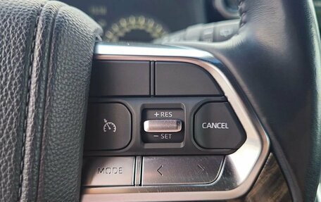 Toyota Land Cruiser, 2023 год, 11 800 000 рублей, 19 фотография