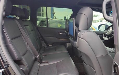Toyota Land Cruiser, 2023 год, 11 800 000 рублей, 32 фотография