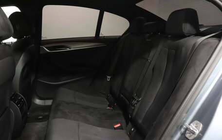 BMW 5 серия, 2018 год, 2 899 000 рублей, 10 фотография