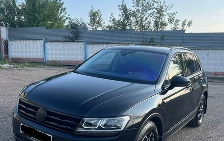 Volkswagen Tiguan II, 2019 год, 2 000 000 рублей, 4 фотография