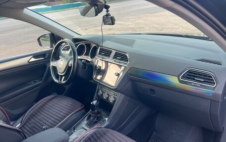 Volkswagen Tiguan II, 2019 год, 2 000 000 рублей, 9 фотография
