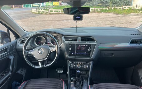 Volkswagen Tiguan II, 2019 год, 2 000 000 рублей, 12 фотография