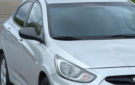 Hyundai Solaris II рестайлинг, 2012 год, 750 000 рублей, 9 фотография