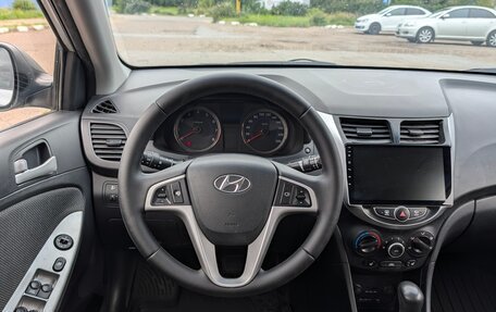 Hyundai Solaris II рестайлинг, 2012 год, 750 000 рублей, 16 фотография