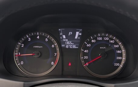 Hyundai Solaris II рестайлинг, 2012 год, 750 000 рублей, 17 фотография