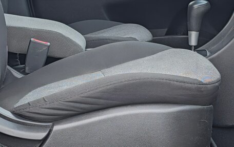Hyundai Solaris II рестайлинг, 2012 год, 750 000 рублей, 26 фотография