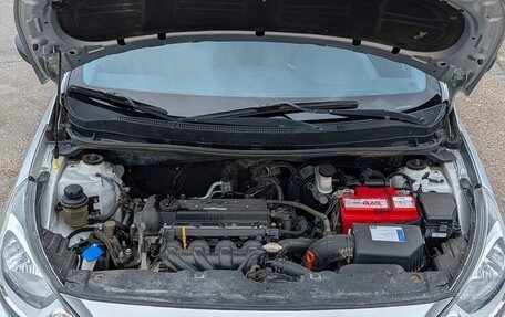 Hyundai Solaris II рестайлинг, 2012 год, 750 000 рублей, 28 фотография