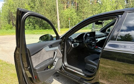 Audi A4, 2020 год, 1 550 000 рублей, 14 фотография