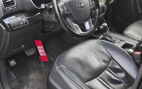 KIA Sorento II рестайлинг, 2013 год, 1 699 000 рублей, 23 фотография