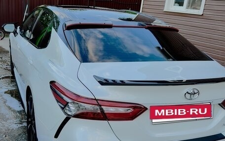 Toyota Camry, 2018 год, 2 350 000 рублей, 5 фотография