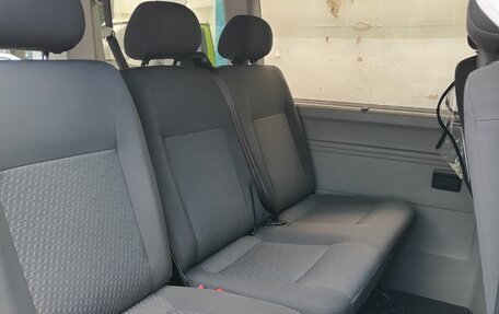 Volkswagen Transporter T5 рестайлинг, 2011 год, 1 400 000 рублей, 14 фотография