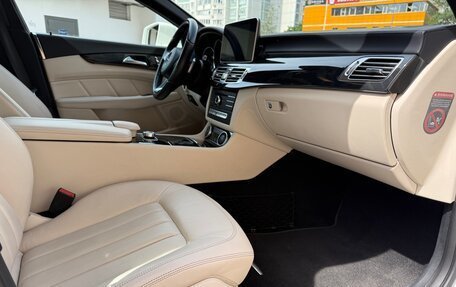 Mercedes-Benz CLS, 2017 год, 2 550 000 рублей, 12 фотография