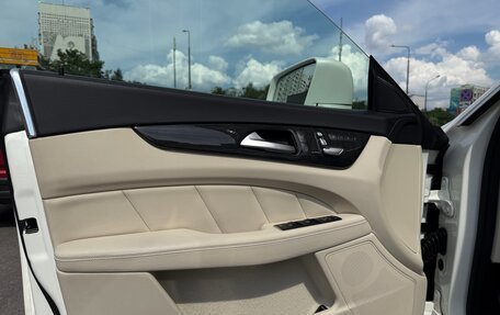 Mercedes-Benz CLS, 2017 год, 2 550 000 рублей, 21 фотография