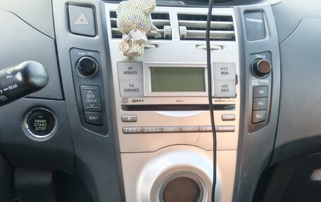 Toyota Yaris III рестайлинг, 2008 год, 699 000 рублей, 9 фотография