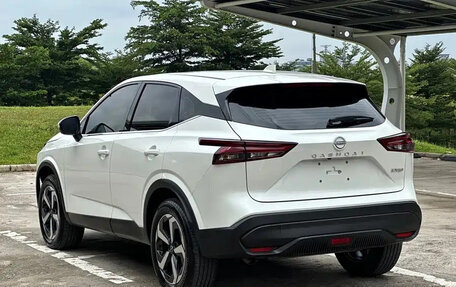 Nissan Qashqai, 2023 год, 1 800 000 рублей, 5 фотография