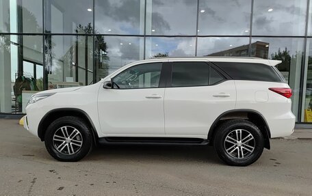 Toyota Fortuner II, 2019 год, 3 320 000 рублей, 10 фотография