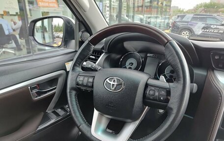 Toyota Fortuner II, 2019 год, 3 320 000 рублей, 23 фотография