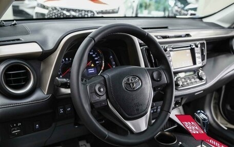 Toyota RAV4, 2013 год, 1 650 000 рублей, 6 фотография