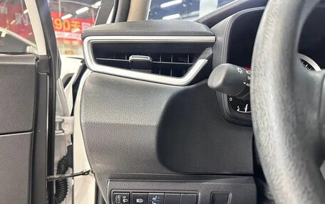 Toyota Corolla, 2023 год, 1 615 000 рублей, 12 фотография