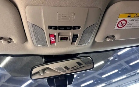 Toyota Corolla, 2023 год, 1 615 000 рублей, 13 фотография