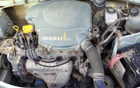 Renault Logan I, 2005 год, 300 000 рублей, 1 фотография