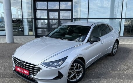 Hyundai Sonata VIII, 2021 год, 1 890 000 рублей, 1 фотография