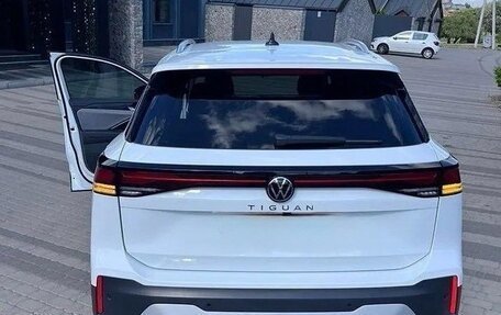 Volkswagen Tiguan, 2025 год, 3 650 000 рублей, 7 фотография