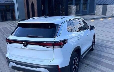 Volkswagen Tiguan, 2025 год, 3 650 000 рублей, 6 фотография