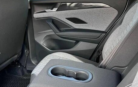 Volkswagen Tiguan, 2025 год, 3 650 000 рублей, 15 фотография