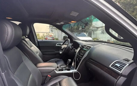 Ford Explorer VI, 2014 год, 2 100 000 рублей, 12 фотография
