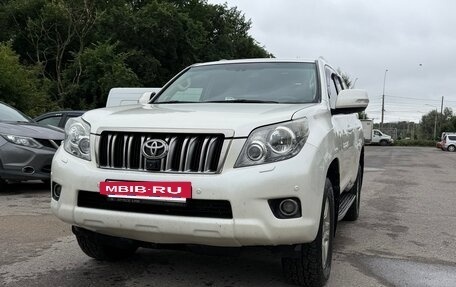 Toyota Land Cruiser Prado 150 рестайлинг 2, 2011 год, 3 050 000 рублей, 2 фотография
