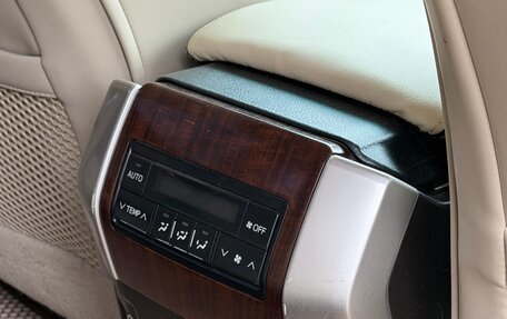 Toyota Land Cruiser Prado 150 рестайлинг 2, 2011 год, 3 050 000 рублей, 14 фотография