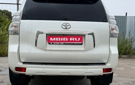 Toyota Land Cruiser Prado 150 рестайлинг 2, 2011 год, 3 050 000 рублей, 6 фотография