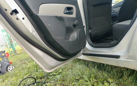Chevrolet Cruze II, 2013 год, 990 000 рублей, 29 фотография