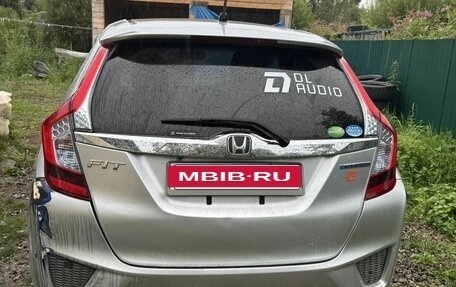 Honda Fit III, 2017 год, 900 000 рублей, 7 фотография