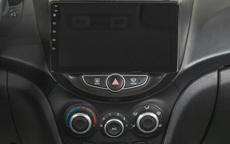 Hyundai Solaris II рестайлинг, 2012 год, 799 000 рублей, 16 фотография