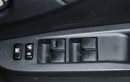 Toyota Ractis II, 2014 год, 1 049 000 рублей, 23 фотография