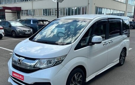 Honda Stepwgn IV, 2017 год, 1 430 000 рублей, 1 фотография