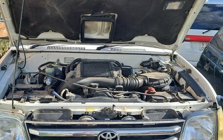 Toyota Land Cruiser Prado 90 рестайлинг, 1998 год, 950 000 рублей, 1 фотография