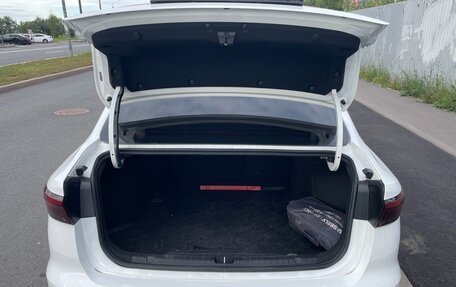 Geely Emgrand, 2023 год, 1 850 000 рублей, 18 фотография