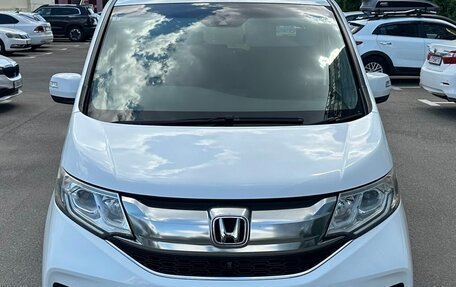 Honda Stepwgn IV, 2017 год, 1 430 000 рублей, 3 фотография