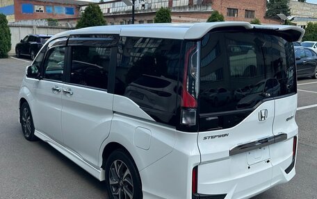 Honda Stepwgn IV, 2017 год, 1 430 000 рублей, 8 фотография