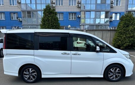 Honda Stepwgn IV, 2017 год, 1 430 000 рублей, 5 фотография